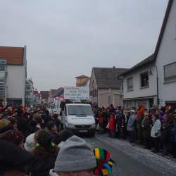 2005: 5.2.: Rot-Wei-Ball in der Wagenhalle Griesheim / 6.2. Umzug in Bttelborn