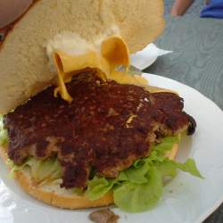 2005, 1.8.: Riesenburger bei Uncle Sams Diner in Heppenheim