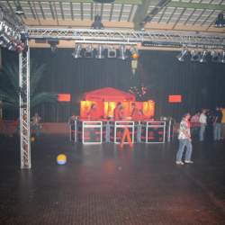 2005, 15.10.: Beachparty in der Wagenhalle Griesheim