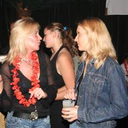 2005, 15.10.: Beachparty in der Wagenhalle Griesheim