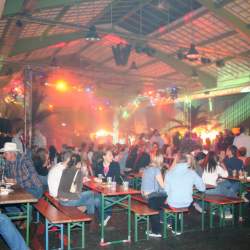 2005, 15.10.: Beachparty in der Wagenhalle Griesheim