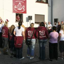 Kerb 2008 in Griesheim: Baumstellen am Donauschwabenhof